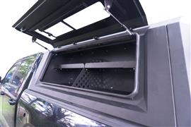 BOITE DE RANGEMENT COTE GAUCHE EXTRA CABINE HARD TOP ALUMINIUM UPSTONE